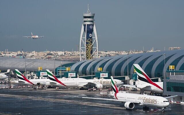 الطيران إلى دبي