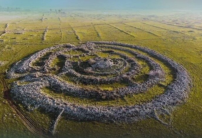 موقع "رجم الهري" الغامض في الجولان السوري المحتل