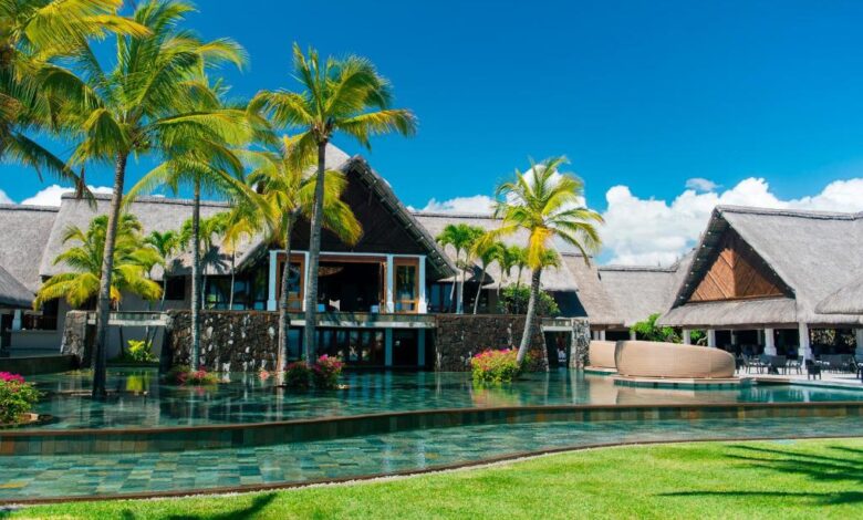 فنادق ومنتجعات كونستانس