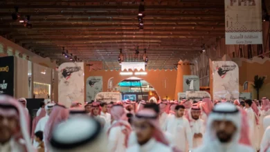 معرض الصقور والصيد