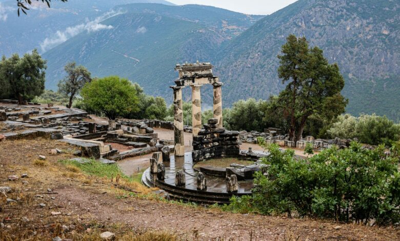 دلفي تقدم تجربة تجمع بين سحر الماضي وروعة الحاضر