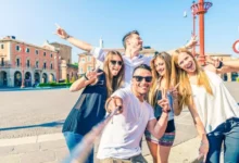 السفر مع الأصدقاء