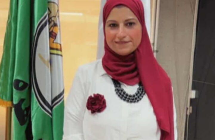 أماني رضا أستاذة الإعلام بجامعة القاهرة