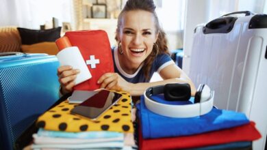 أهم مستلزمات للنساء خلال رحلتها السياحية