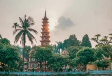 معبد تران كوك في هانوي